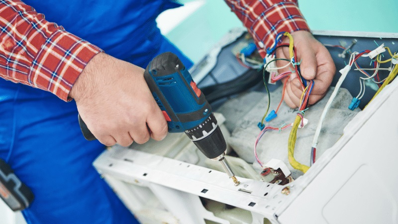 Karapürçek Ferroli Ferroli çamaşır makinesi kart tamiri – Su almama arızası orijinal parça ile giderildi. - Teknik servis örneği